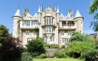£1,000 Stay at Chateau Rhianfa