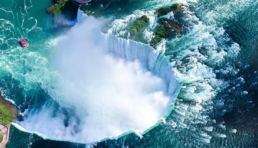 Return Flights to Canada With Air Transat