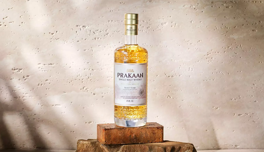 Bottle of PRAKAAN Select Cask