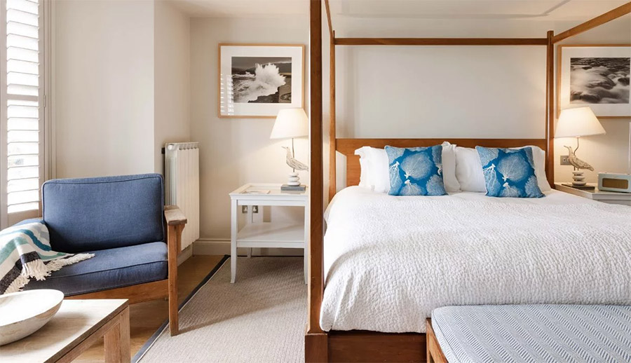 Stay At The Seafood Restaurant