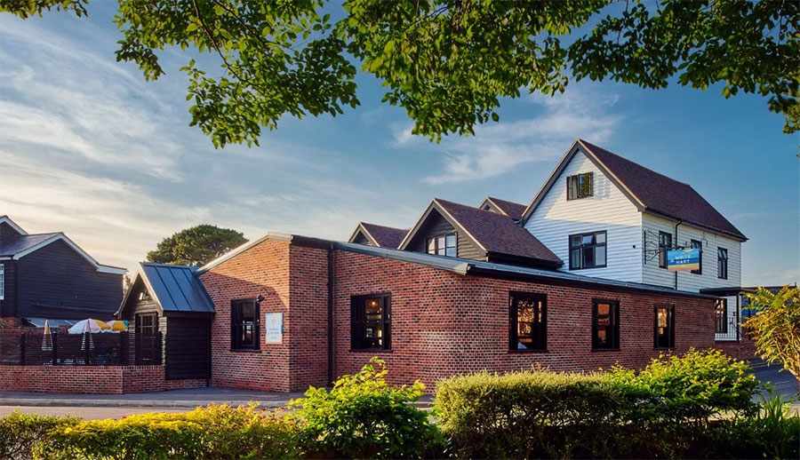 Stay At The White Hart, Mersea