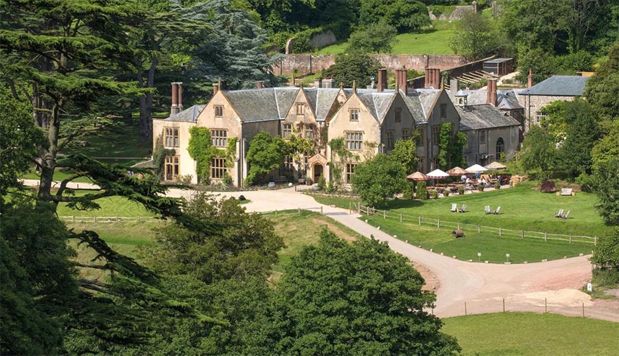 Stay At THE PIG – At Combe
