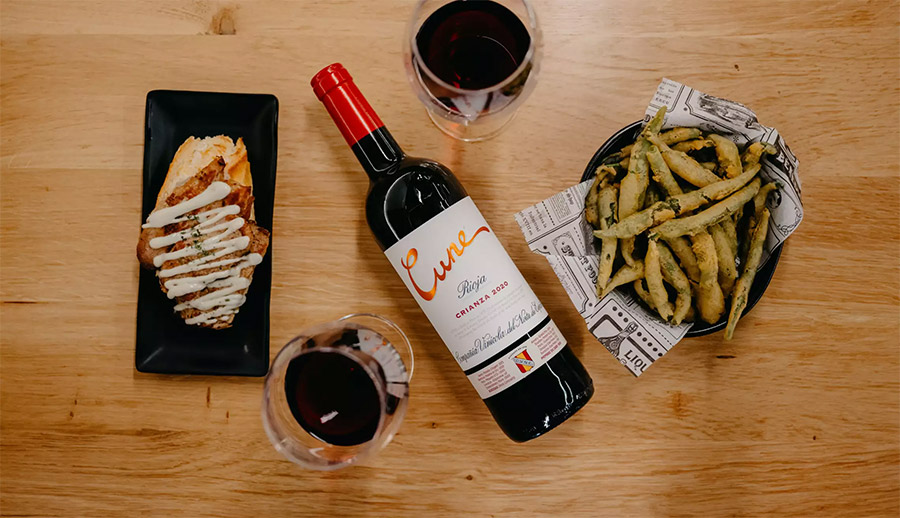 Six Bottles of Cune Wine